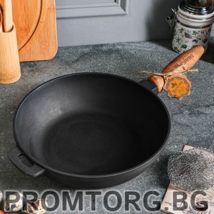 Cast iron pan 24*6 cm with wooden handle